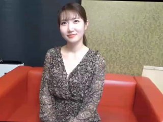 (淫荡护士金莲)勾搭美团外卖小哥给小哥玩硬了无套直接插穴
